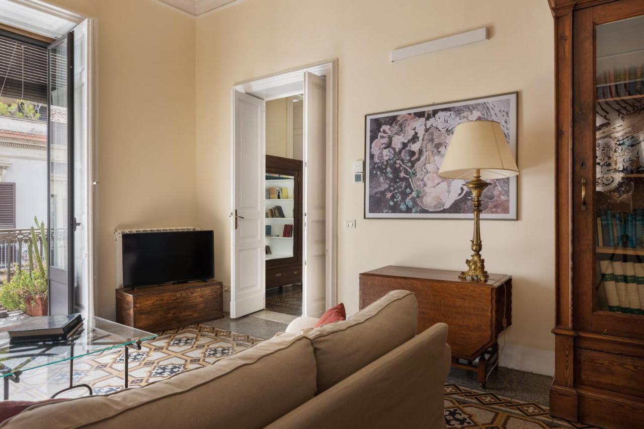 Catania City Center Historical Building Home Экстерьер фото